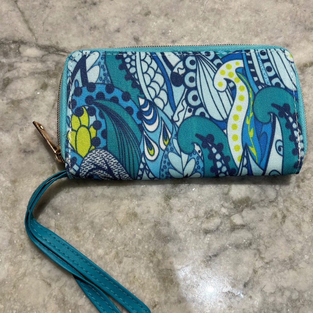 Wallet/wristlet